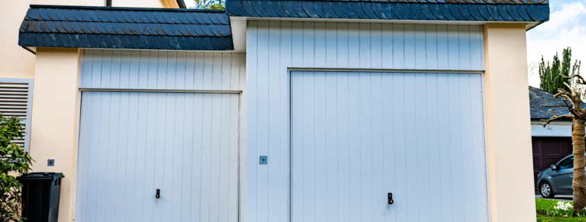 Manual and Automatic Garage Doors